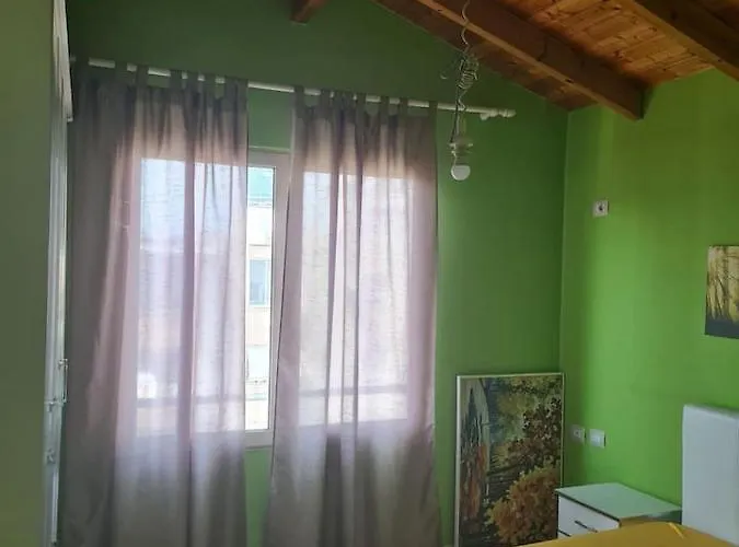 Penthahouse Shallvare تيرانا