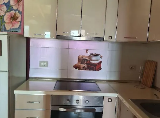 Penthahouse Shallvare ティラナ